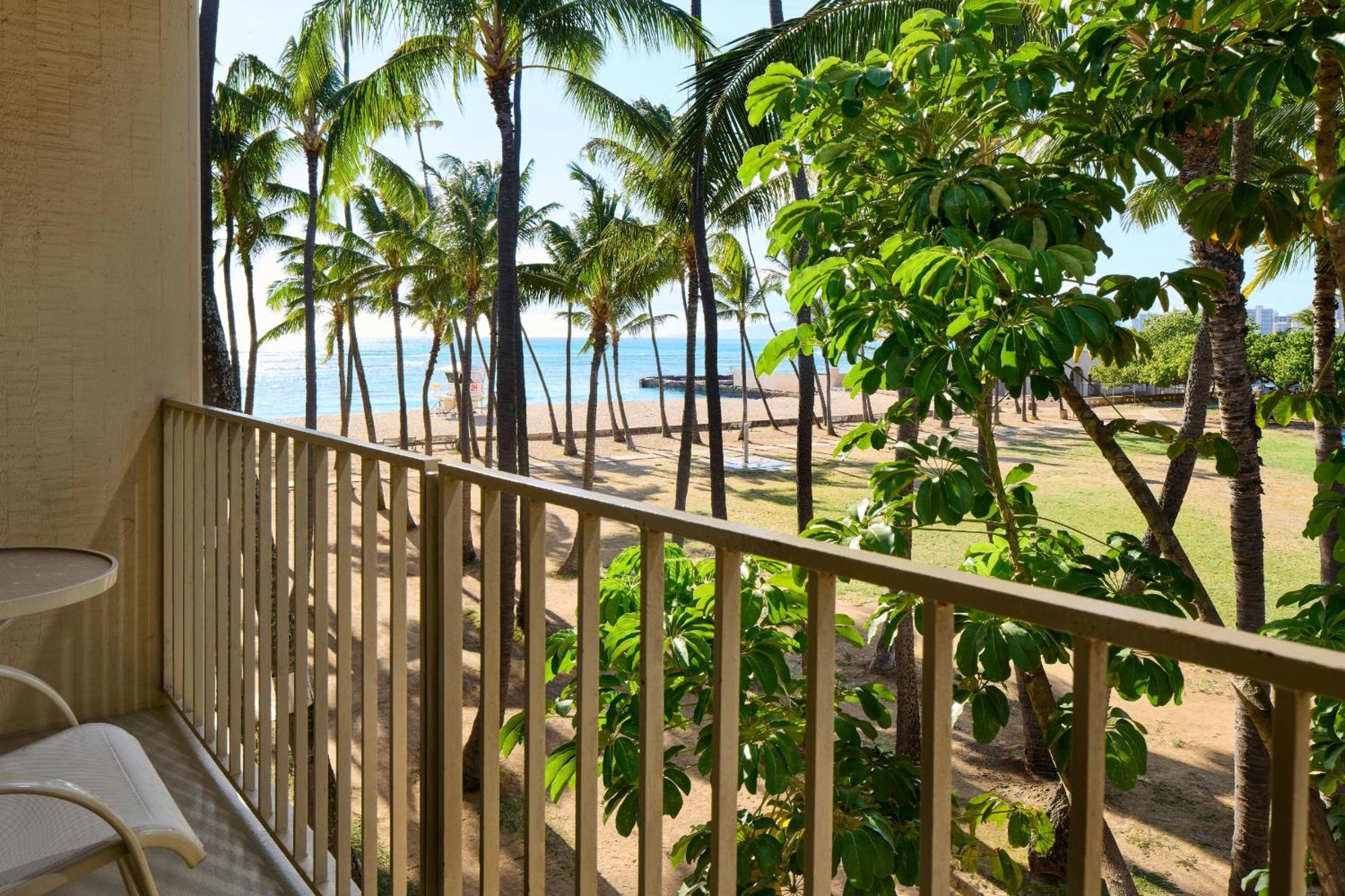 Kaimana Beach Hotel Honolulu Ngoại thất bức ảnh
